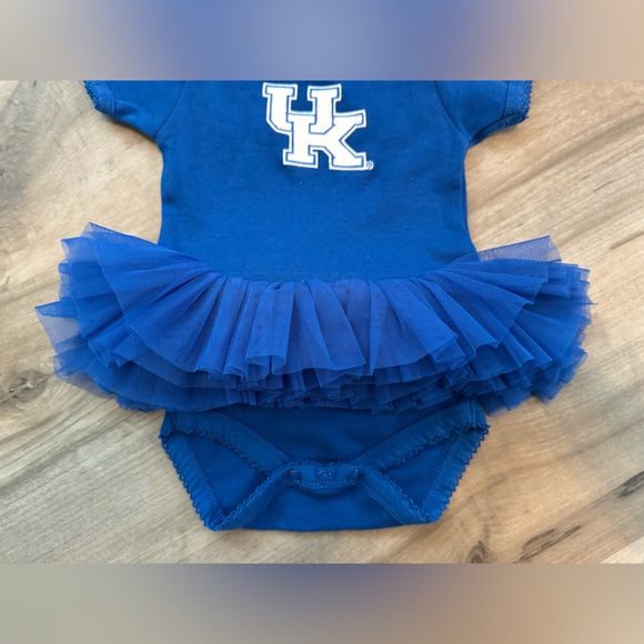 University of Kentucky onesie 3-6 month - Picture 2 of 3